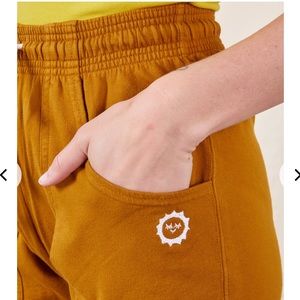 BIG BUD PRESS LIGHTWEIGHT SWEAT SHORTS - SPICY MUSTARD, SIZE XS EUC